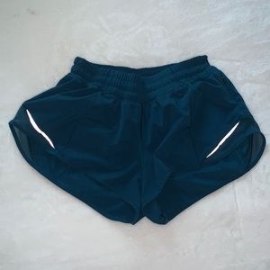 Lululemon hotty totty shorts